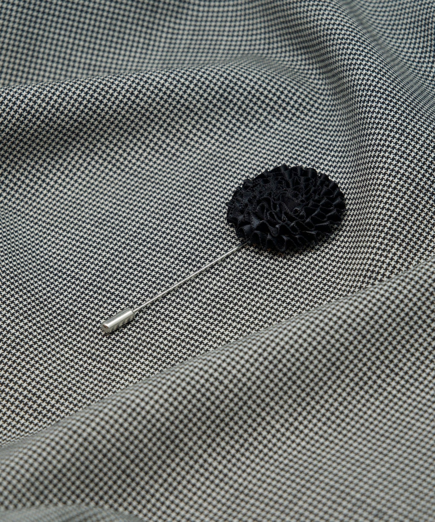 Black English Daisy