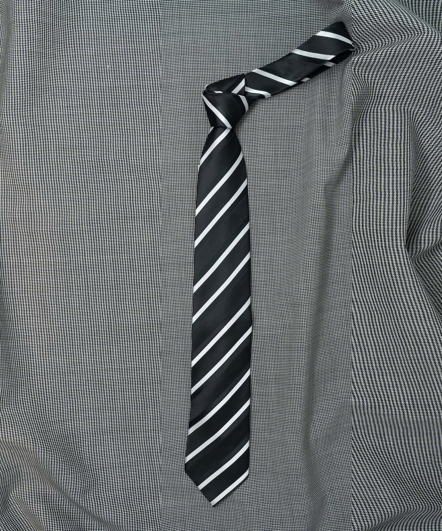 Monochrome Necktie