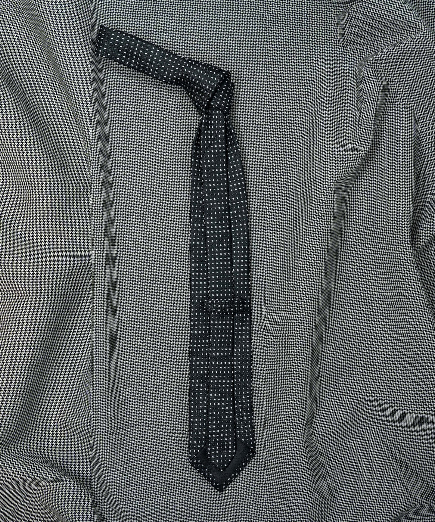 Monochrome Necktie