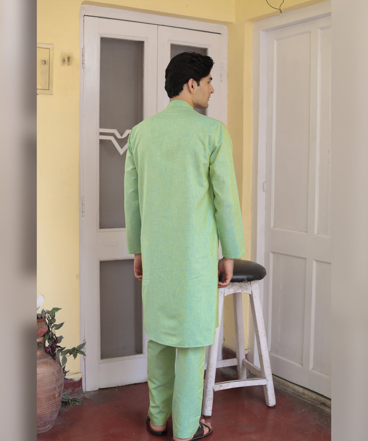 Emerald Elegance Linen Kurta Pyjama Set